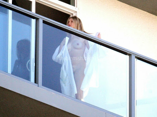 Naomi Watts Balcony Naked.